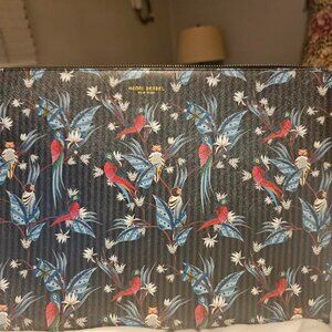 Henri Bendel Laptop Case. Limited Edition!